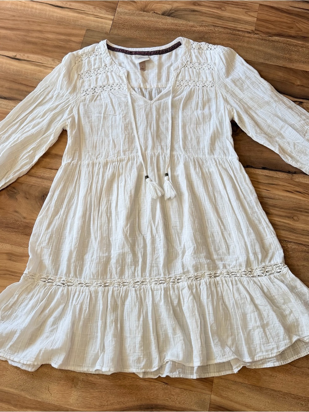 Knox Rose White Gauze Peasant Top with Embroidered Neck Trim